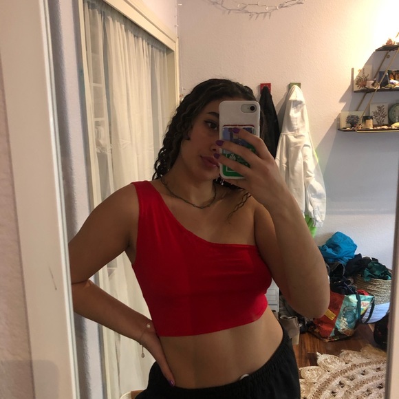 Pretty Little Thing Top - Picture 4 of 4